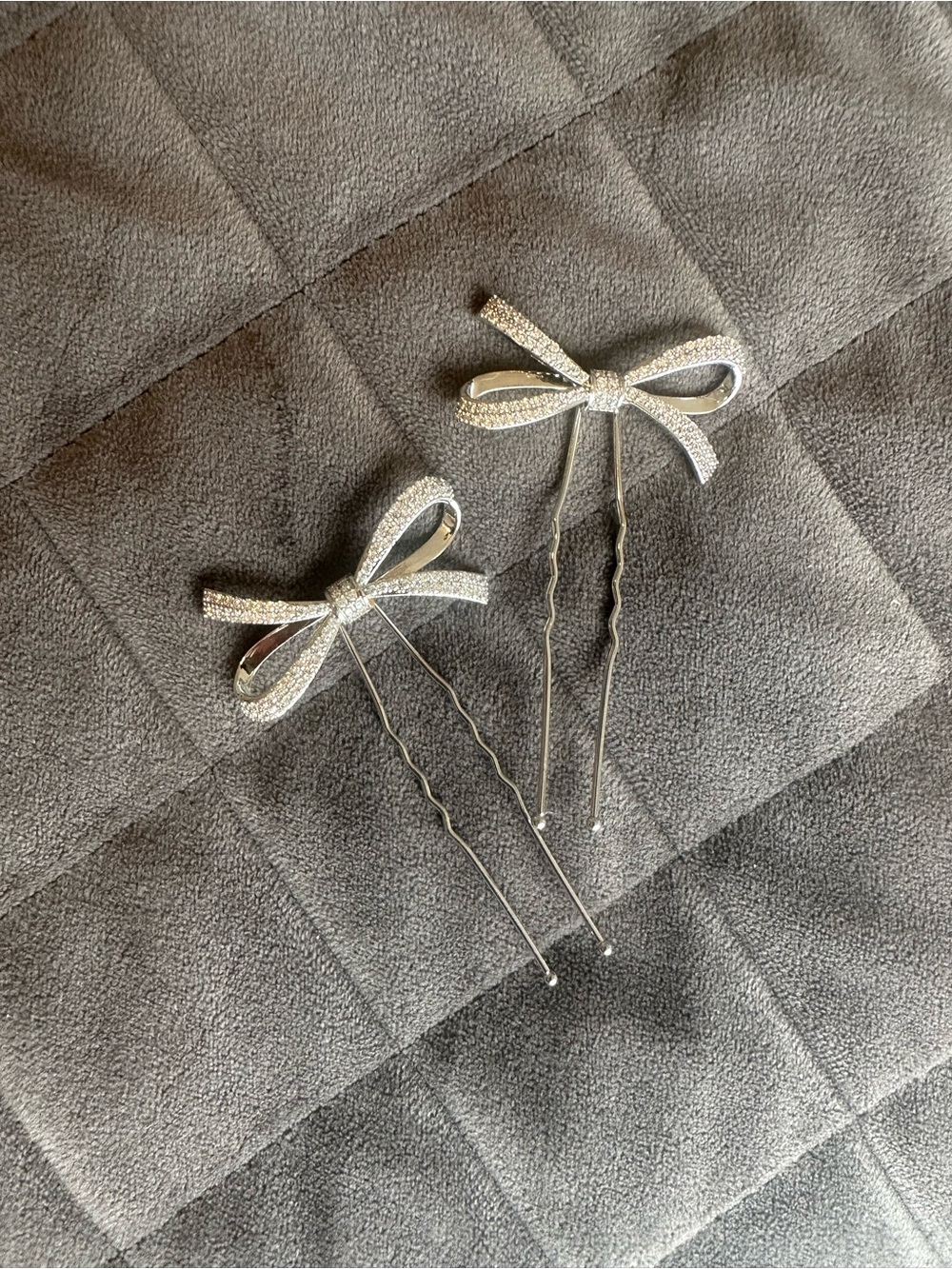 Nordstrom Silver Rhinestone Bow Hair Pins (Set of 2)